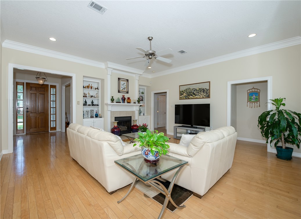 827 Pine Valley Drive Property Photo 13