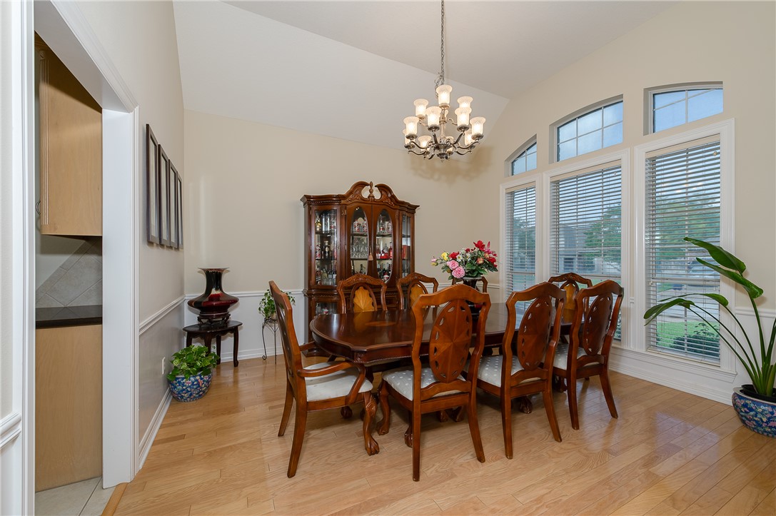 827 Pine Valley Drive Property Photo 15