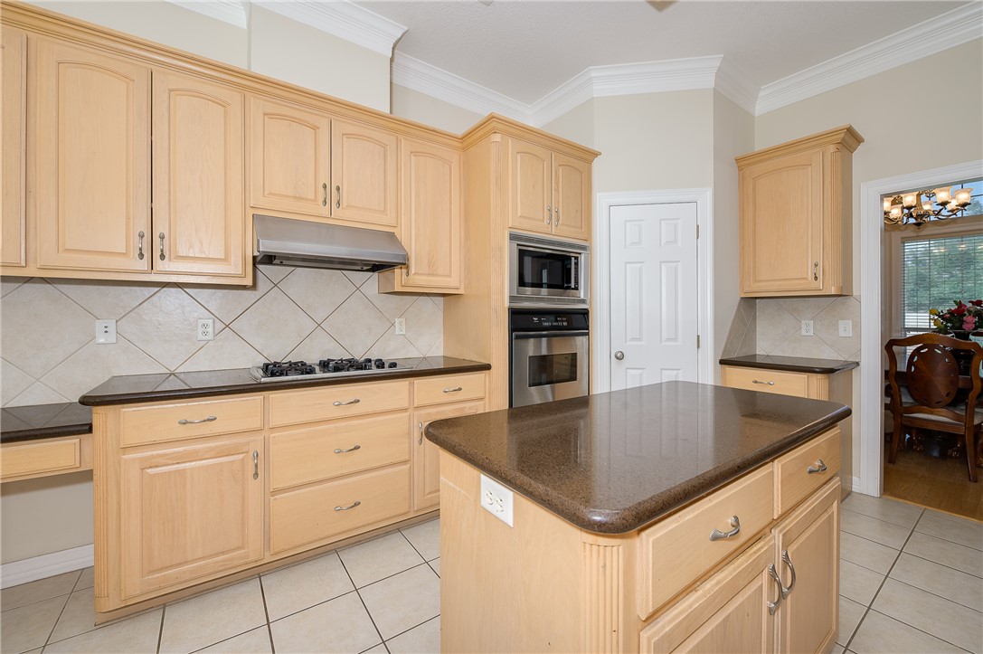 827 Pine Valley Drive Property Photo 18