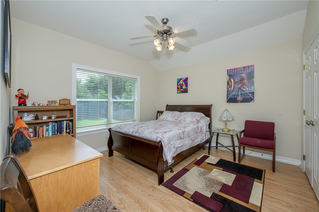 827 Pine Valley Drive Property Photo 24