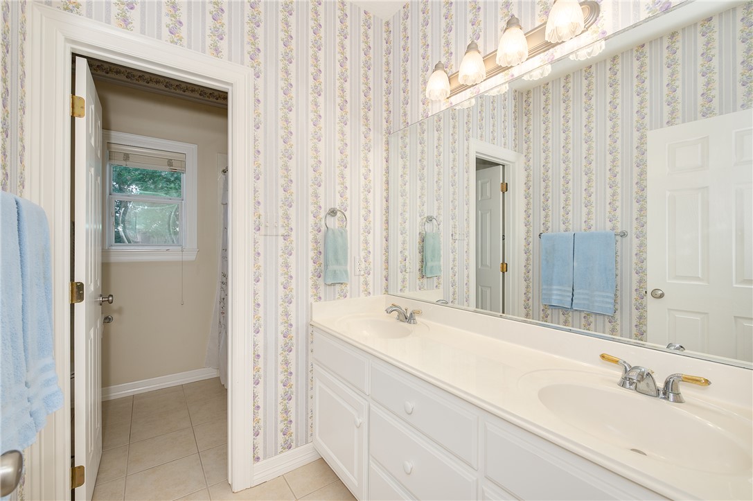 827 Pine Valley Drive Property Photo 27