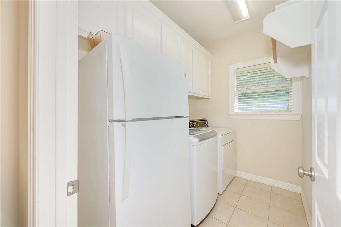 827 Pine Valley Drive Property Photo 29