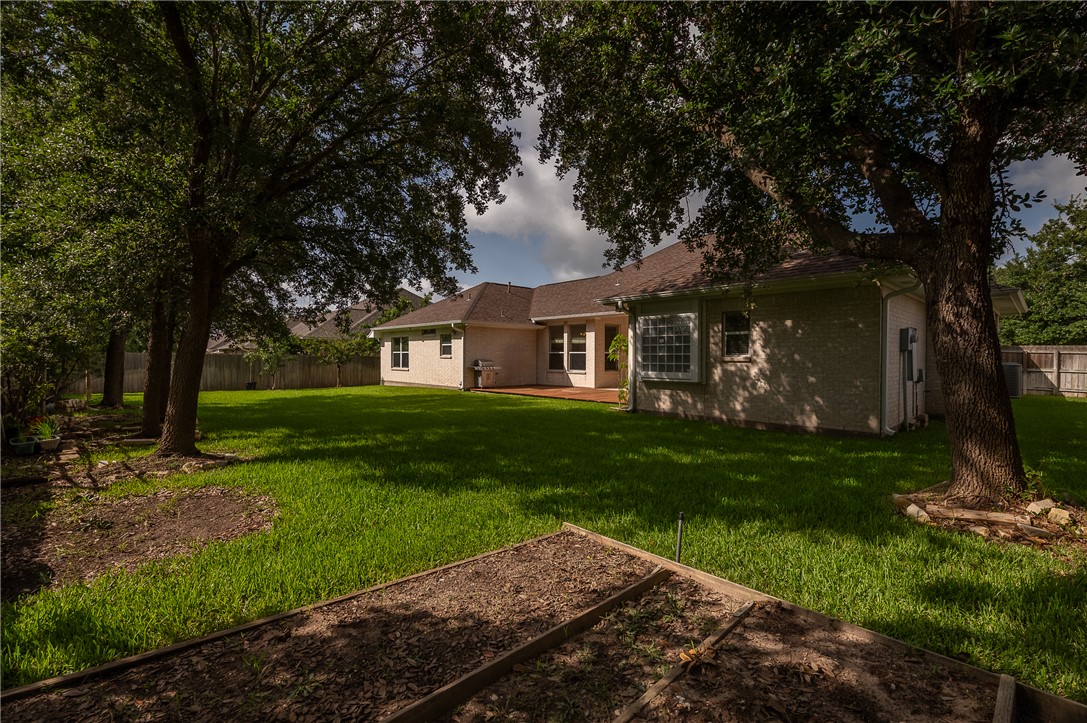 827 Pine Valley Drive Property Photo 36