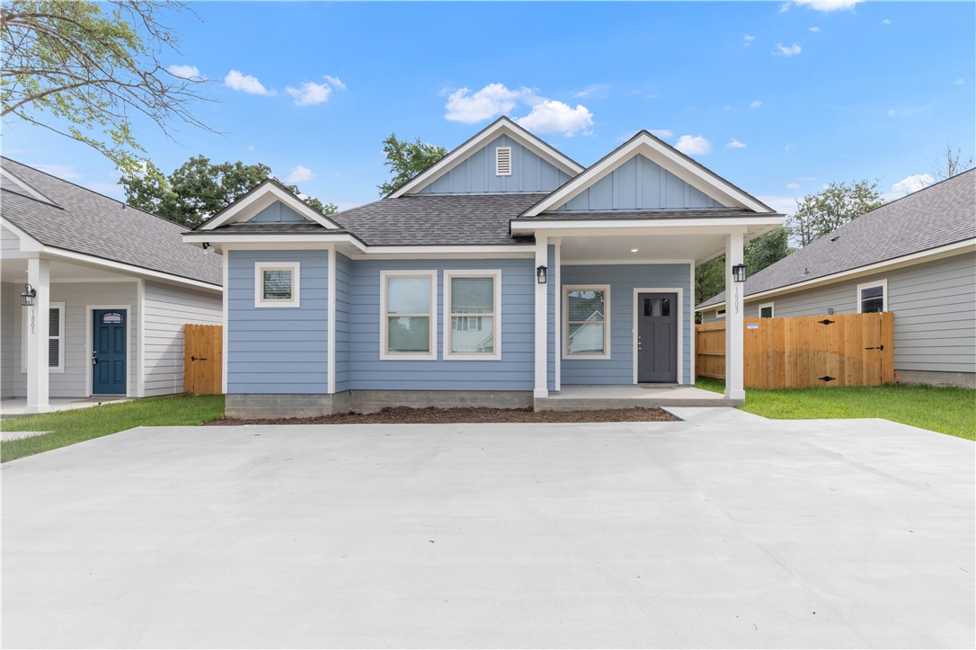 1803 Pin Oak Street Property Photo 1