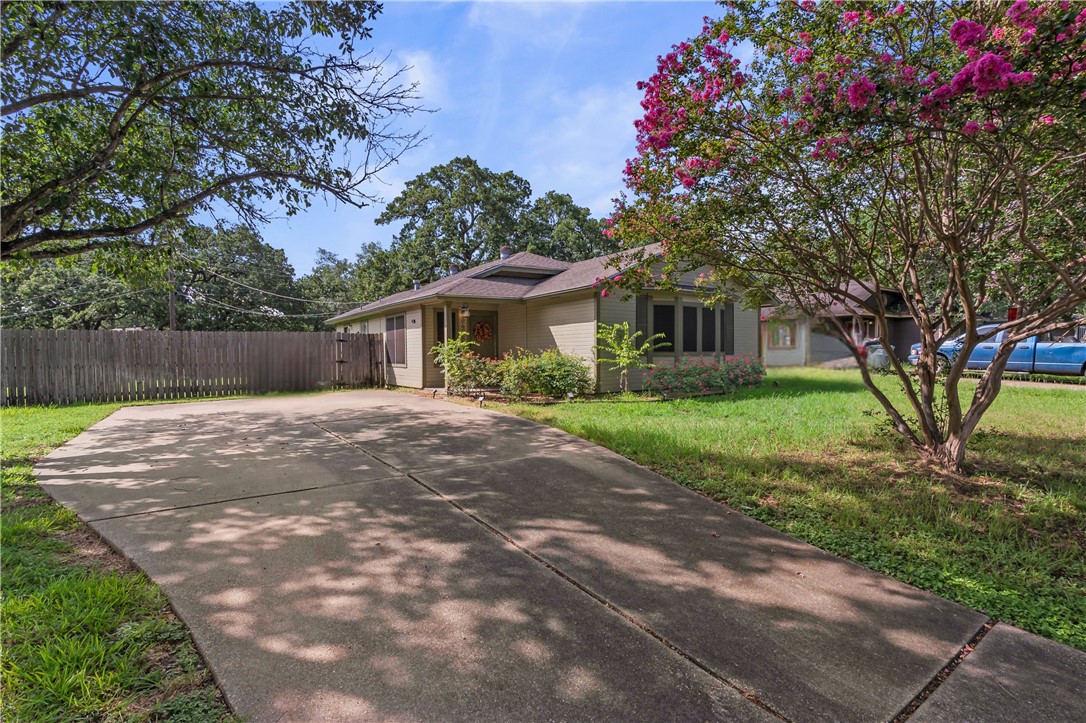 3408 Augusta Court Property Photo 1
