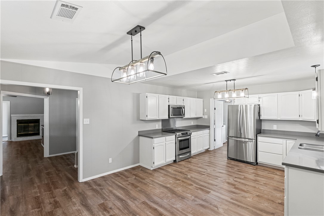 2034 County Road 436 Property Photo 9