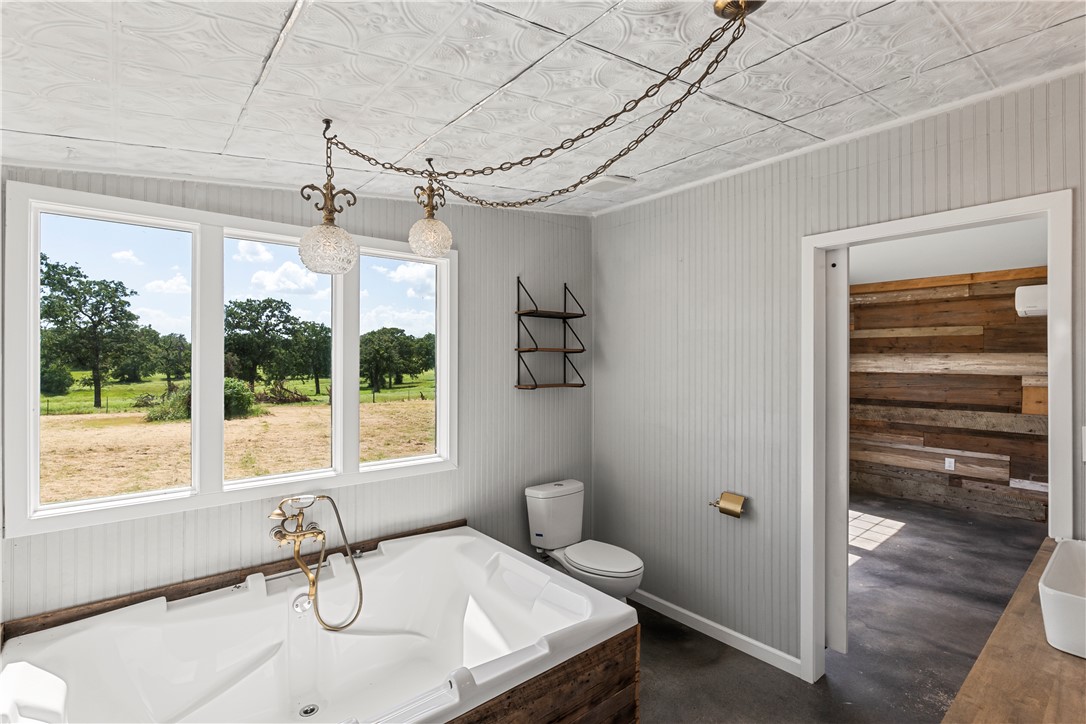 2034 County Road 436 Property Photo 16