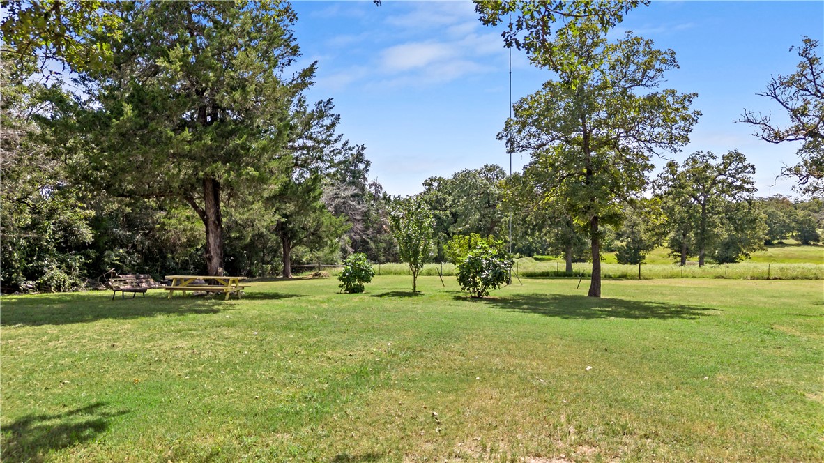 2034 County Road 436 Property Photo 28