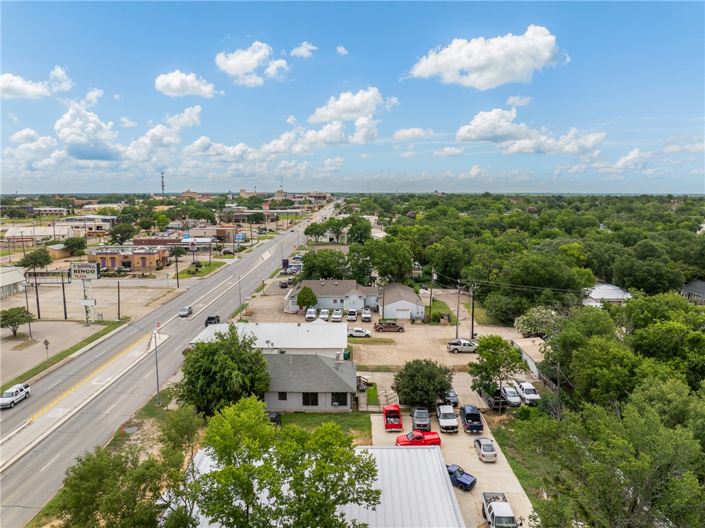 923 South Texas Avenue Property Photo 12