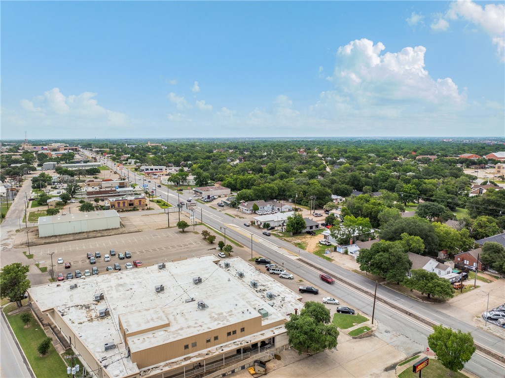923 South Texas Avenue Property Photo 21