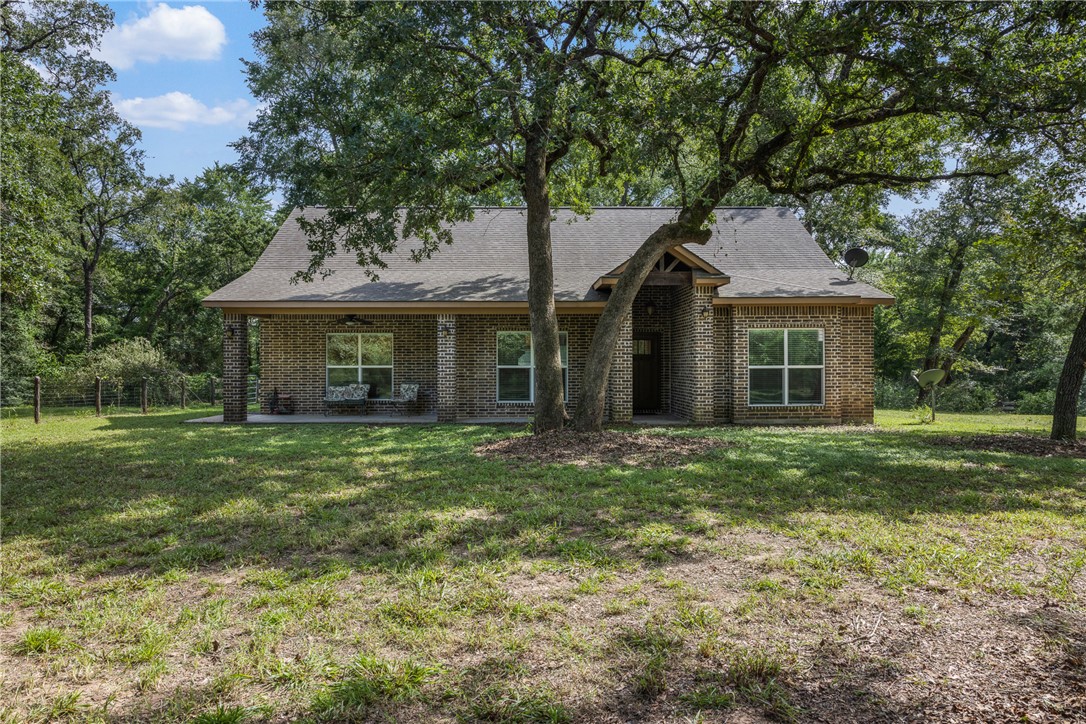 17756 County Road 473 Property Photo 1