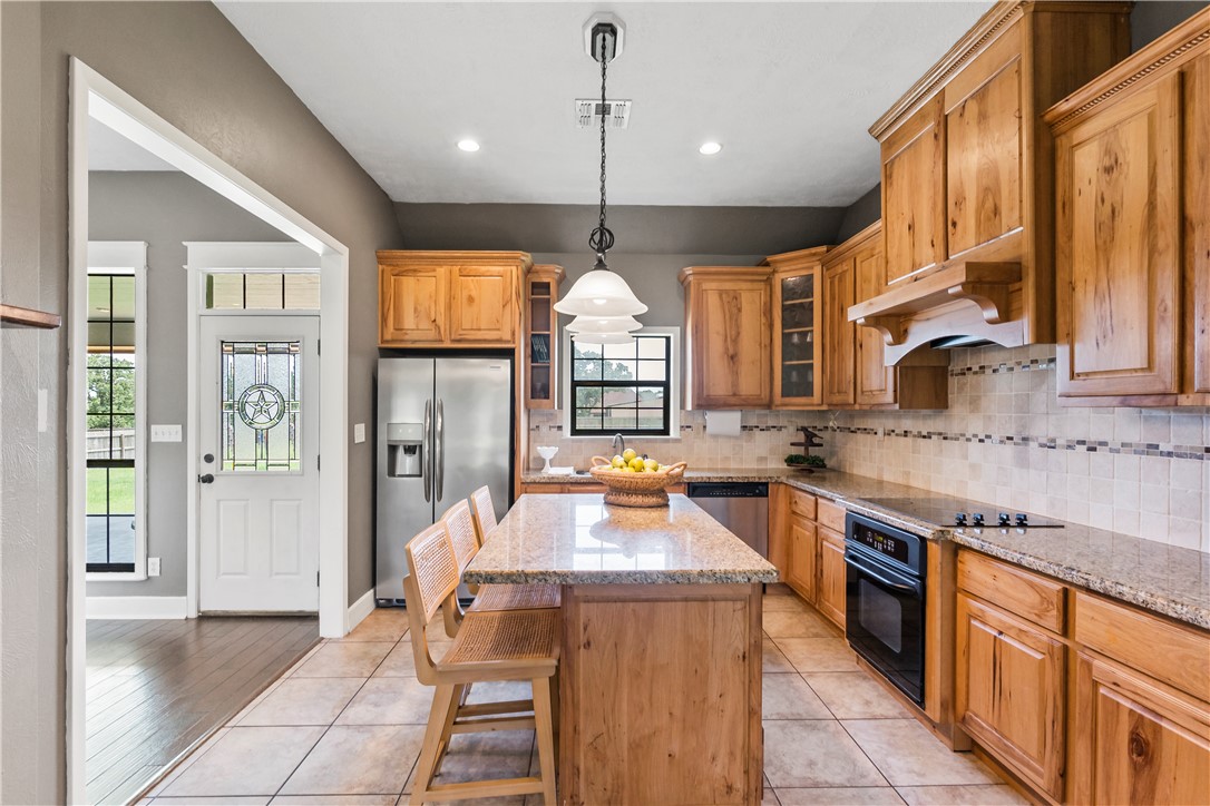 9913 Hunters Run Property Photo 12