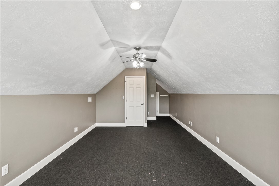 9913 Hunters Run Property Photo 26