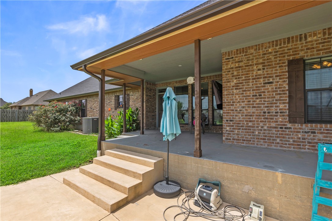 9913 Hunters Run Property Photo 28