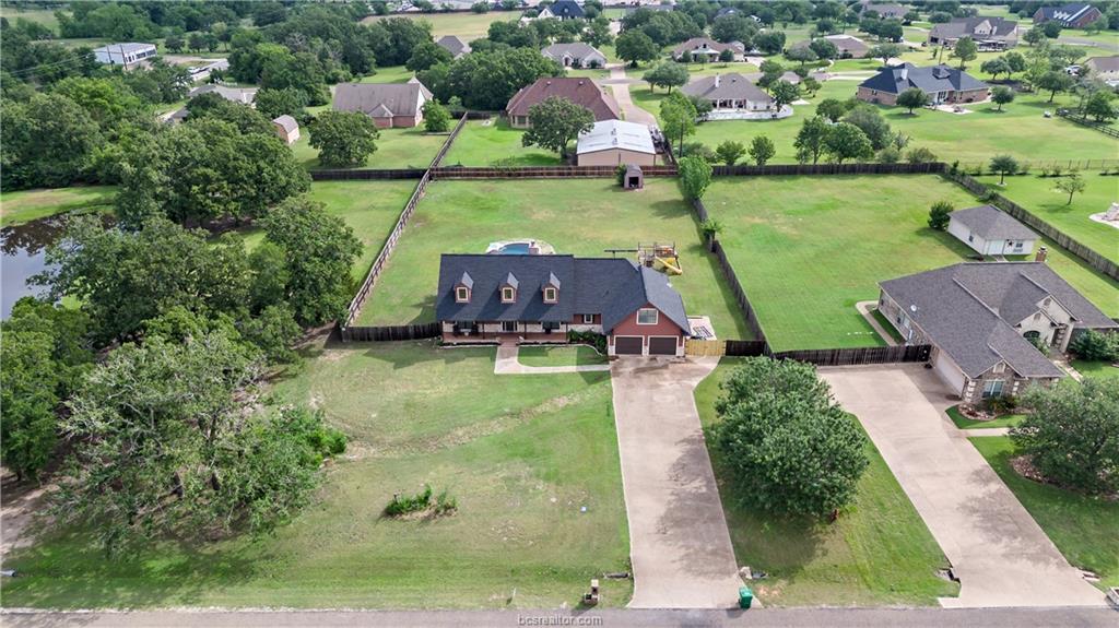 9913 Hunters Run Property Photo 31