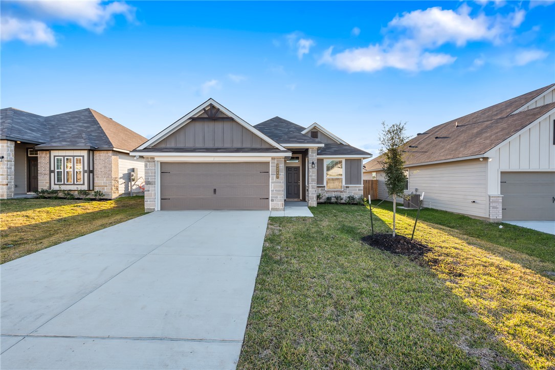 2217 Suzy Court Property Photo 1