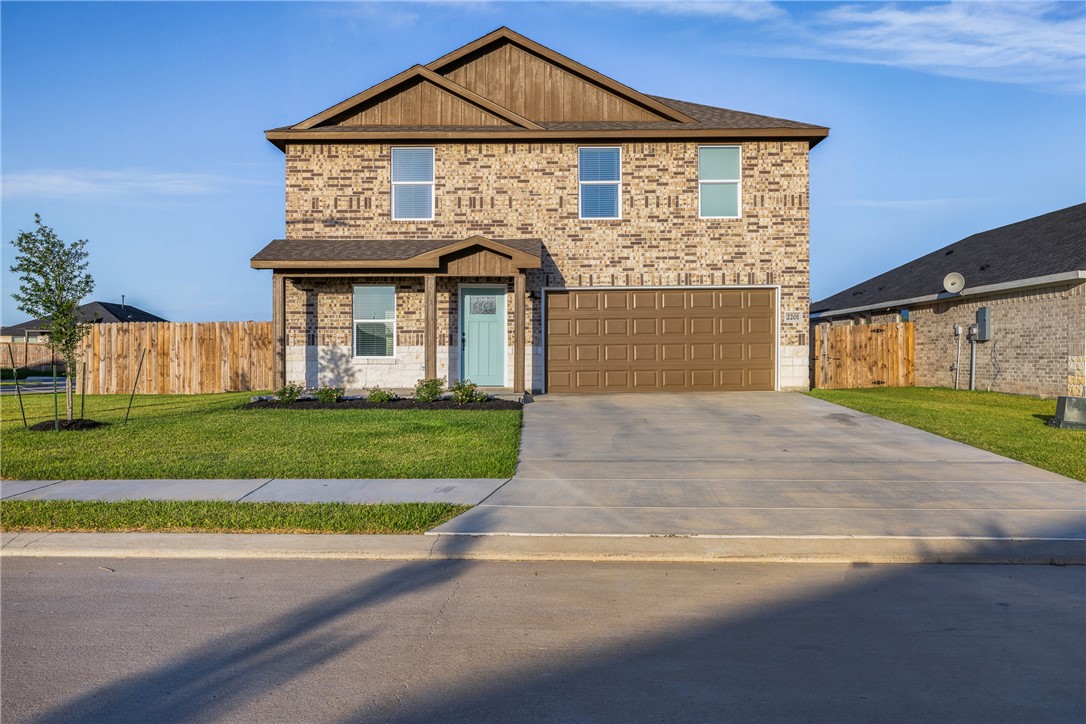 2201 Spyglass Drive Property Photo 1
