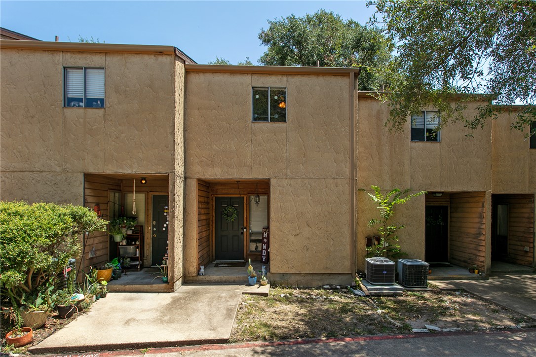 4345 Carter Creek Parkway 11