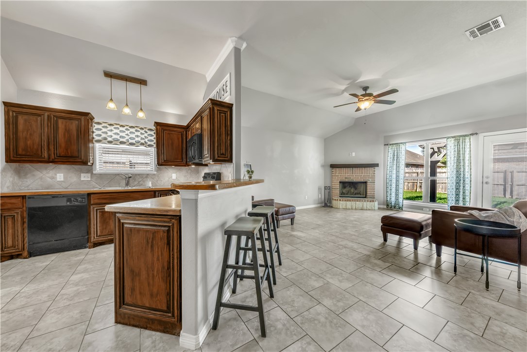 907 Turtle Dove Trail Property Photo 5