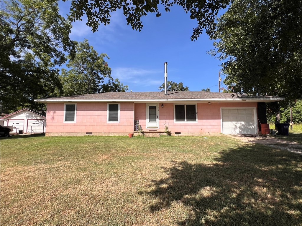 110 South Travis Street Property Photo 1