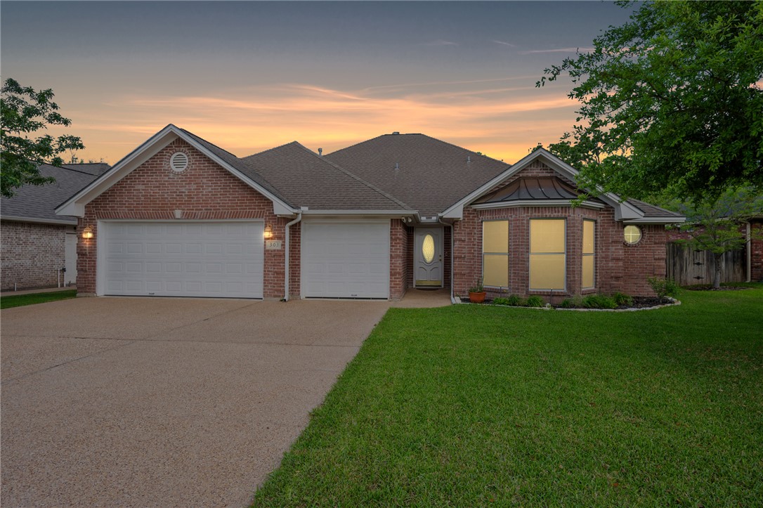 303 Stone Cove Court Property Photo 1