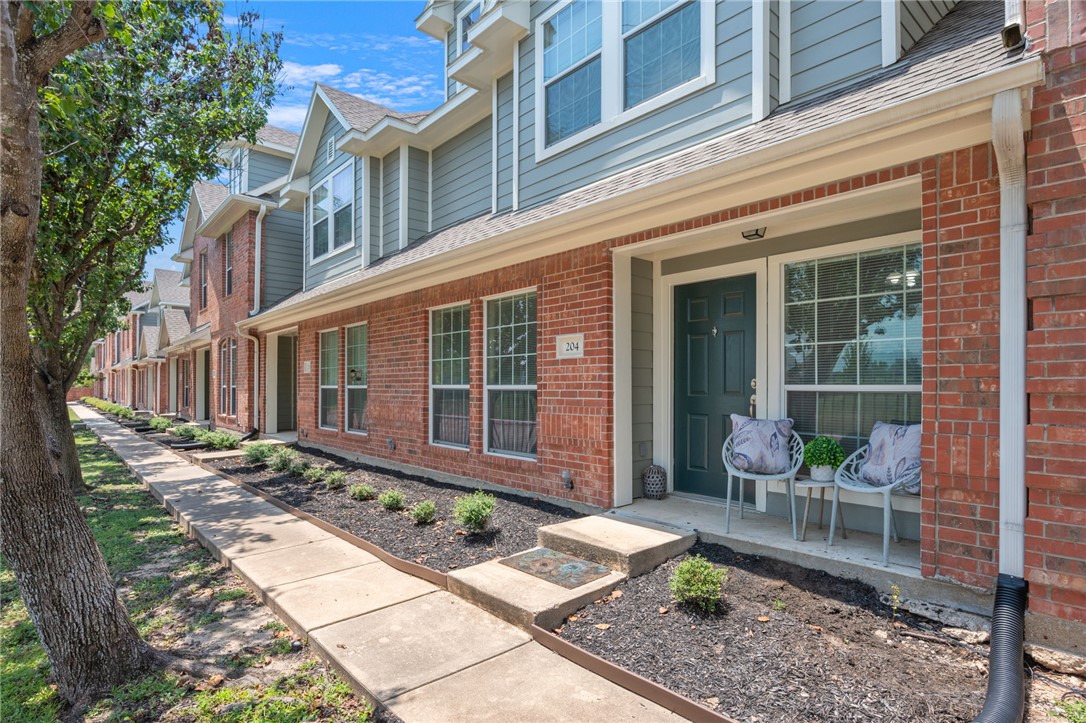 1001 Krenek Tap Road 204