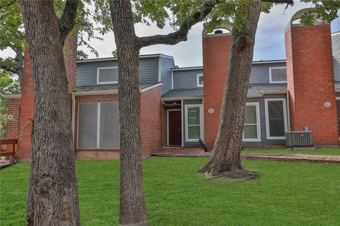 1500 Olympia Way 19 Property Photo 1