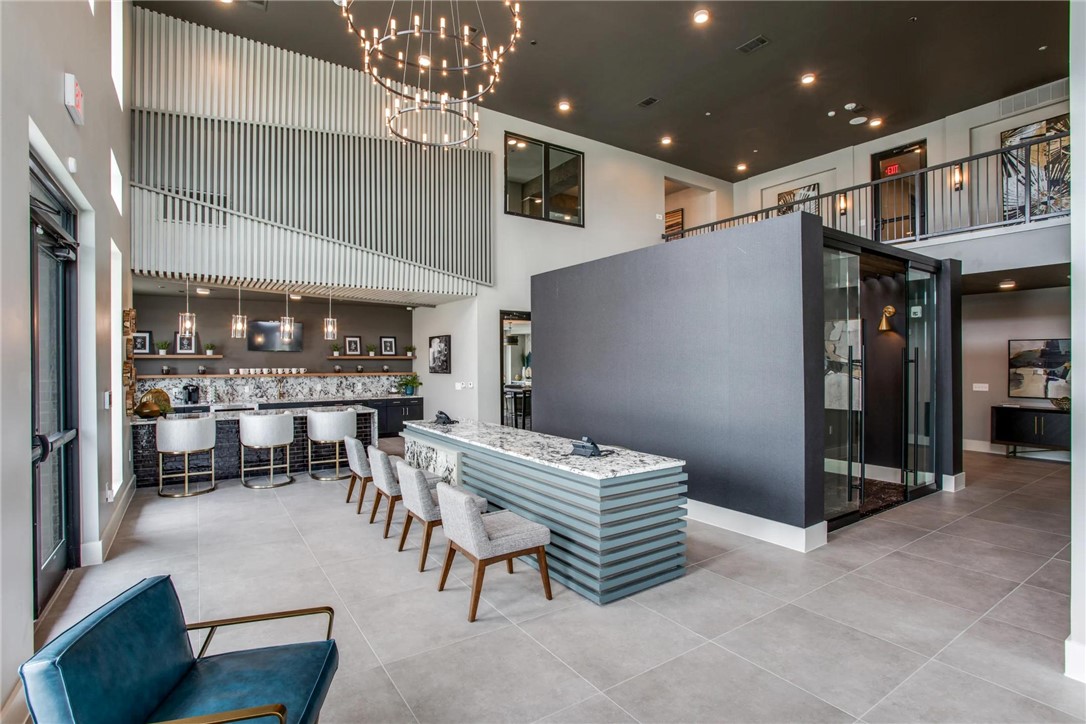 950 Town Lake Drive 5304 Property Photo 13