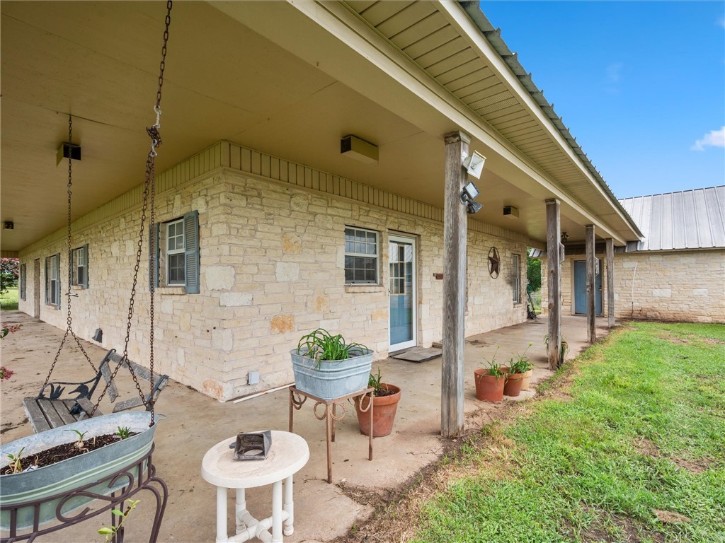 17645 Highway 6 Property Photo 4