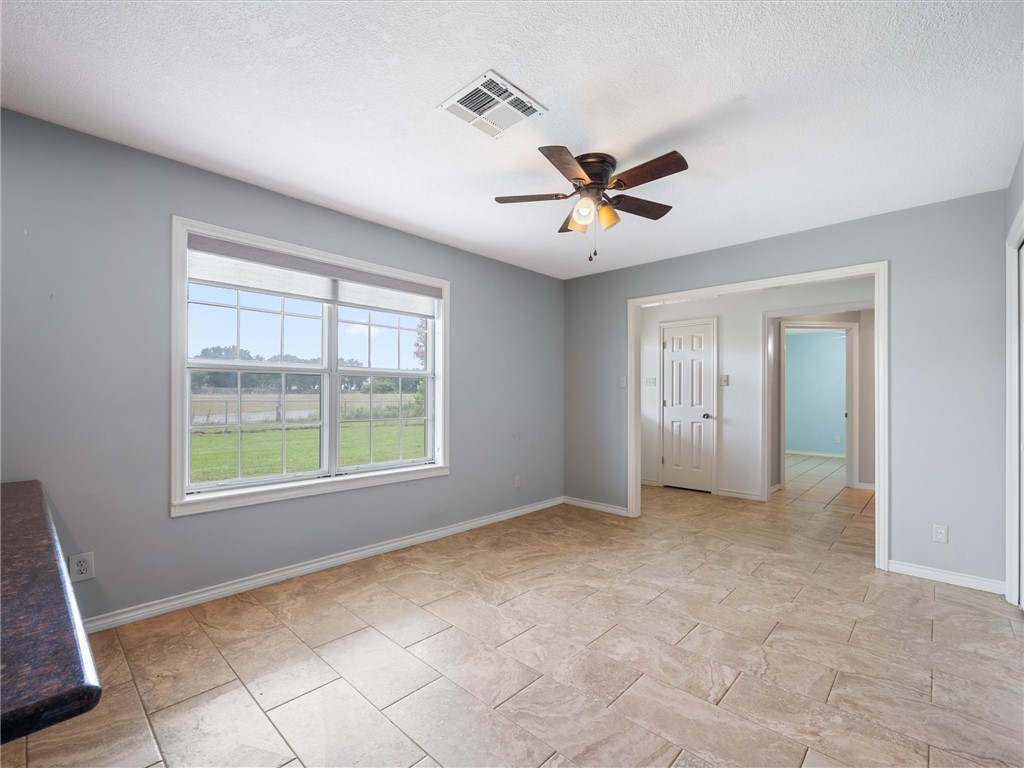 17645 Highway 6 Property Photo 11