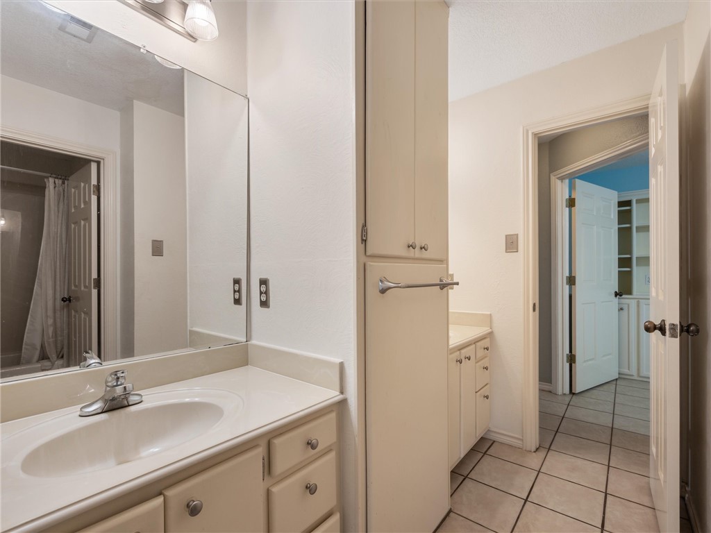 17645 Highway 6 Property Photo 17