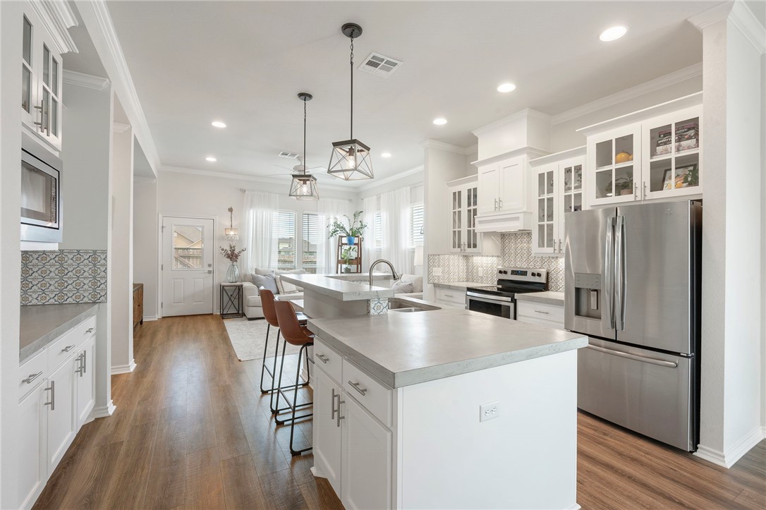 1758 Lonetree Drive Property Photo 6