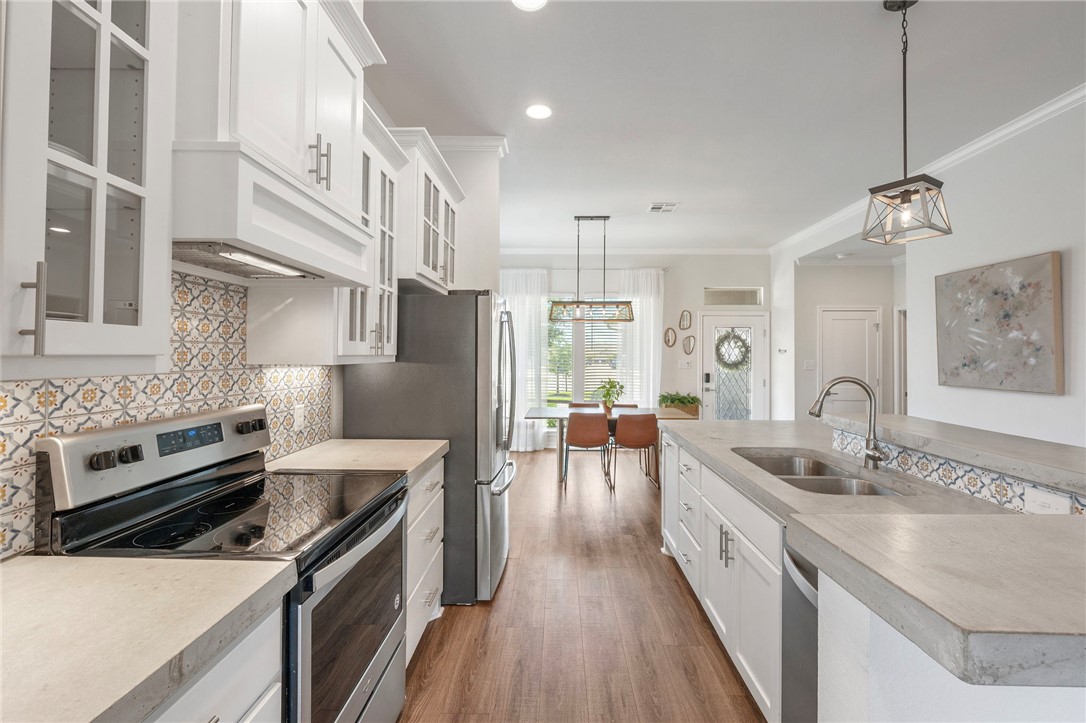 1758 Lonetree Drive Property Photo 7