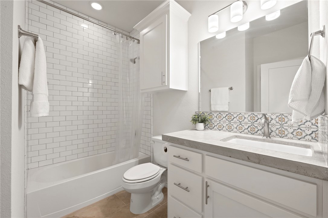 1758 Lonetree Drive Property Photo 21