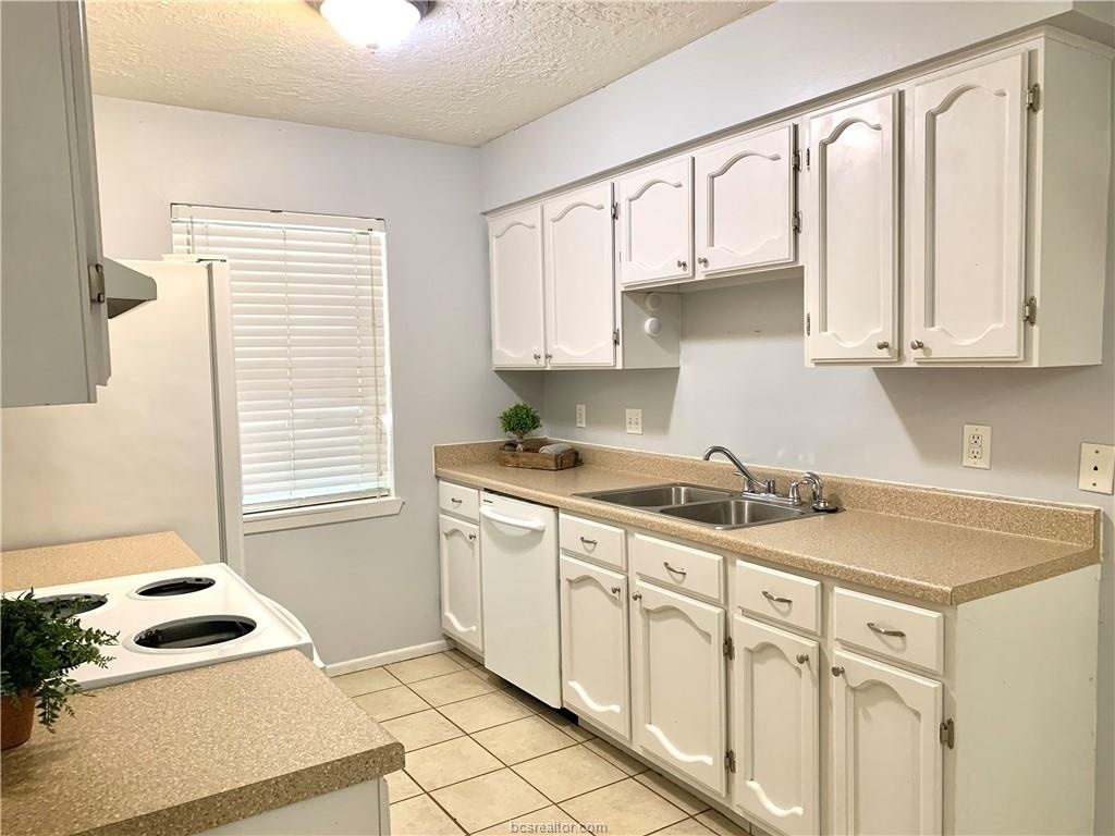 3103 Heatherwood Drive Property Photo 2