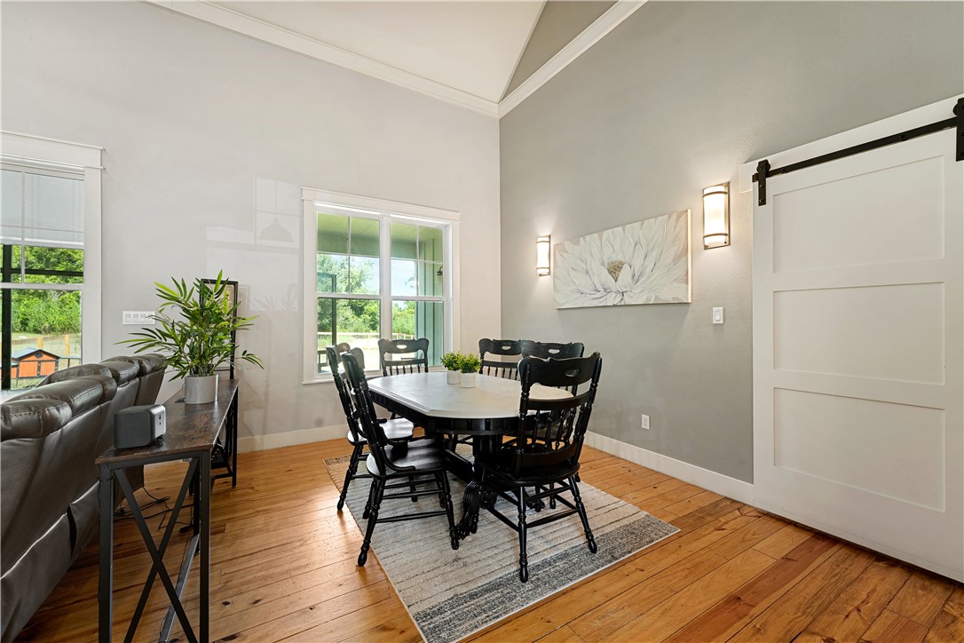 1400 Wyandotte Lane Property Photo 8