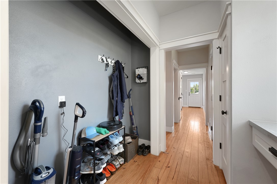 1400 Wyandotte Lane Property Photo 17