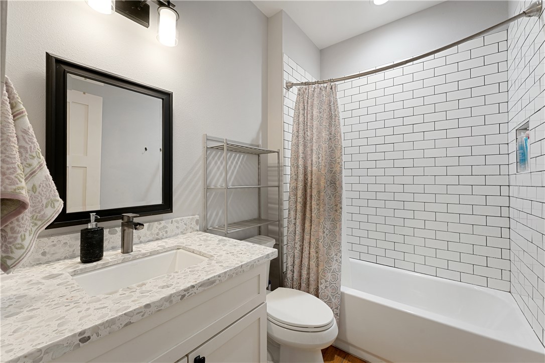 1400 Wyandotte Lane Property Photo 22