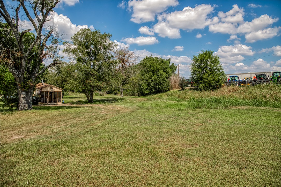 3208 W State Highway 21 Property Photo 22