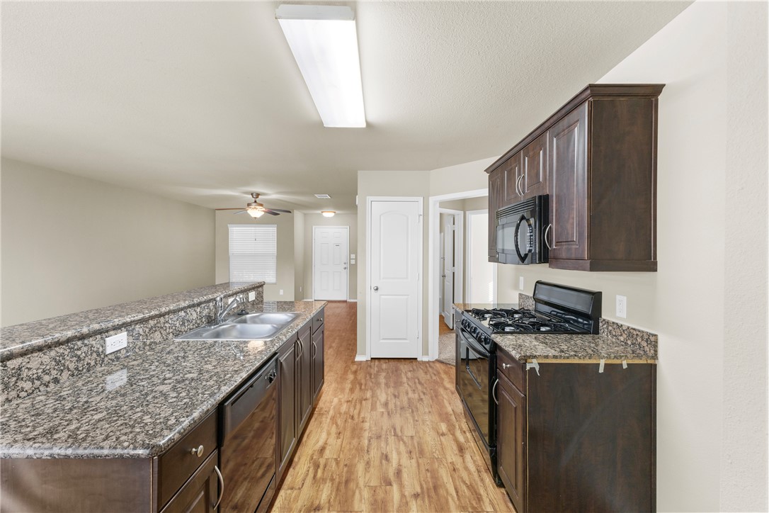 1134 Cottage Grove Circle Property Photo 8