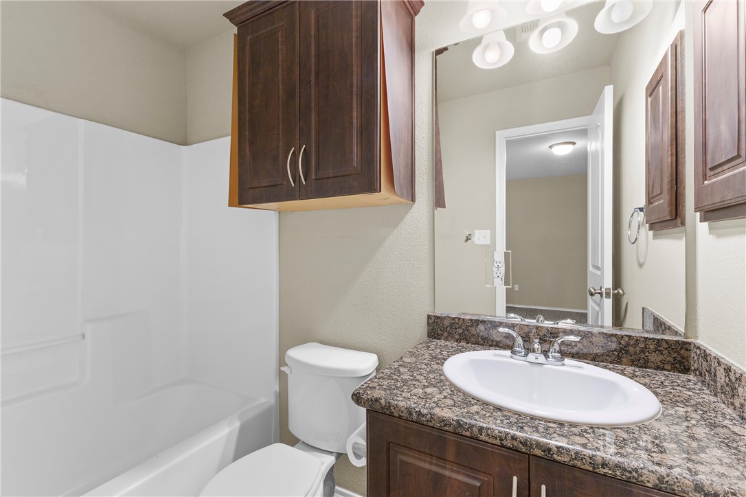 1134 Cottage Grove Circle Property Photo 12