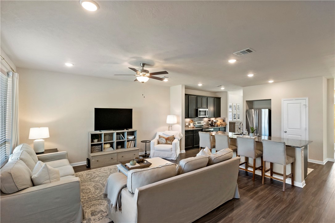 1310 Kingsgate Drive Property Photo 5