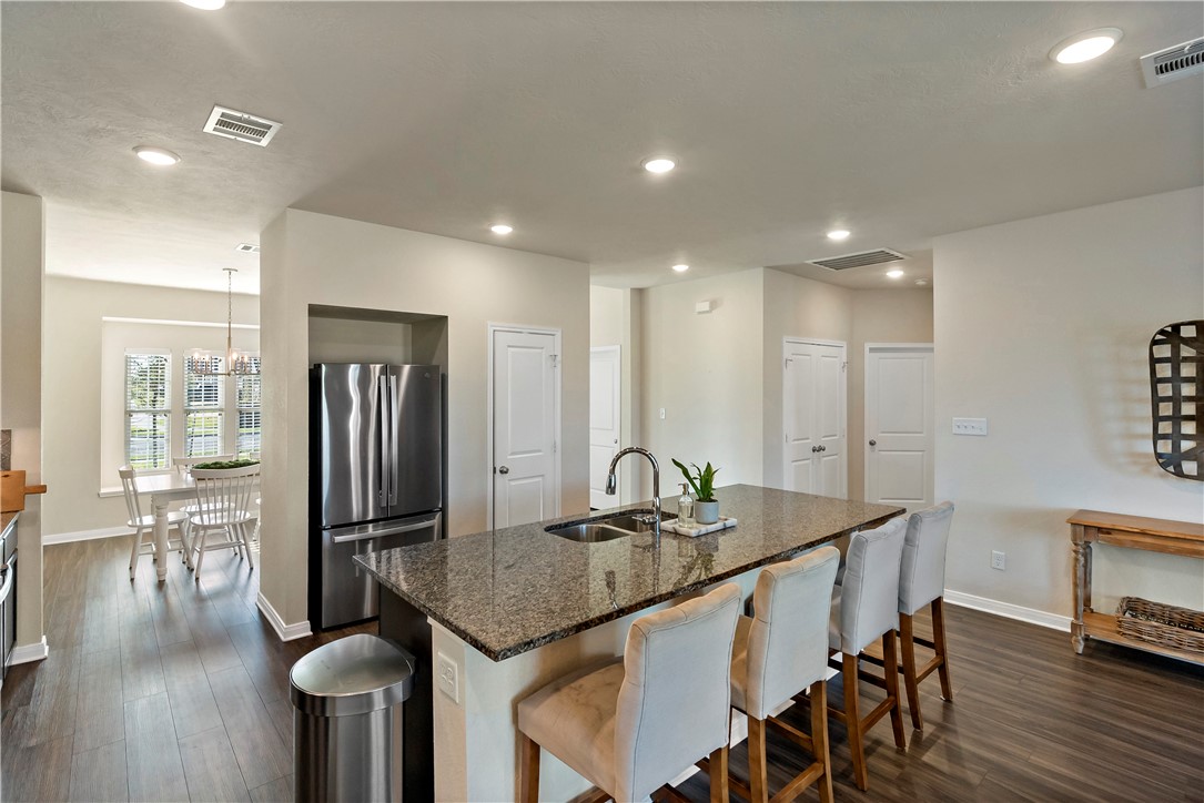 1310 Kingsgate Drive Property Photo 11