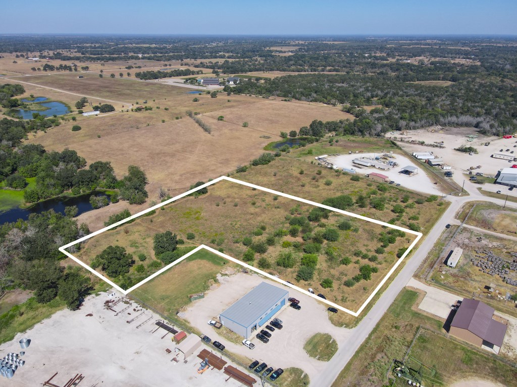 3766 Endeavor Loop Property Photo 4