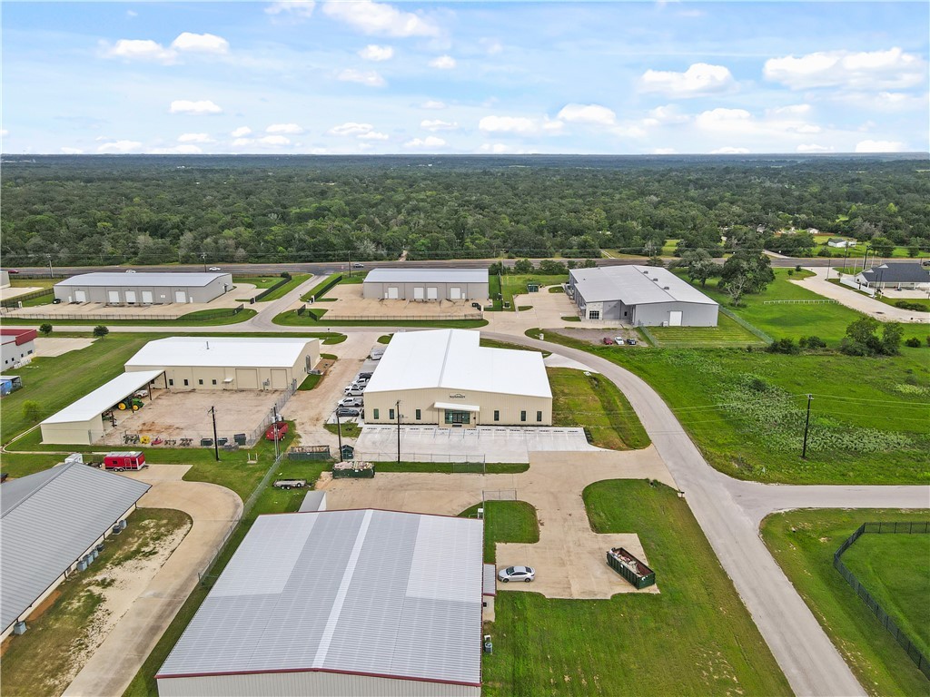 5998 Imperial Loop Property Photo 11