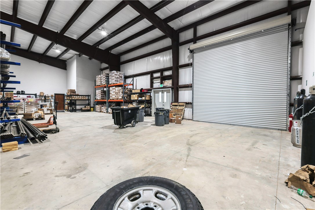 5998 Imperial Loop Property Photo 34