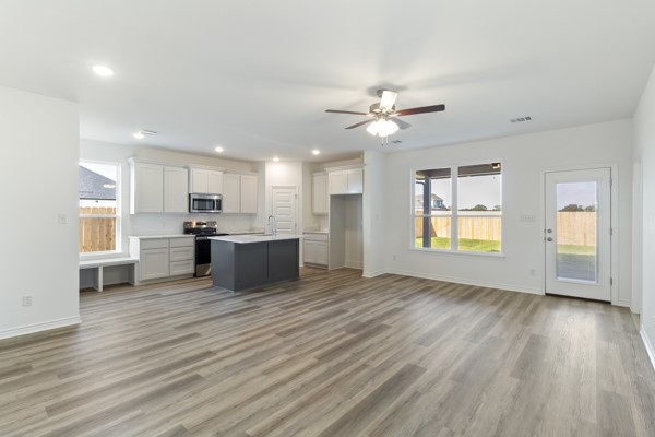 1924 Stubbs Drive Property Photo 5