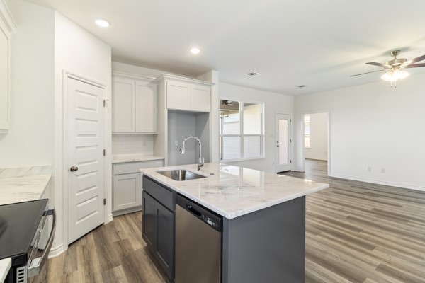 1924 Stubbs Drive Property Photo 9