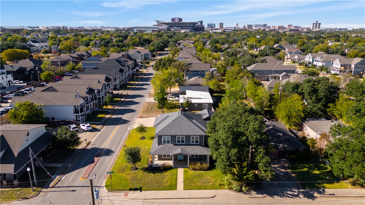 915 Fairview Avenue Property Photo 1