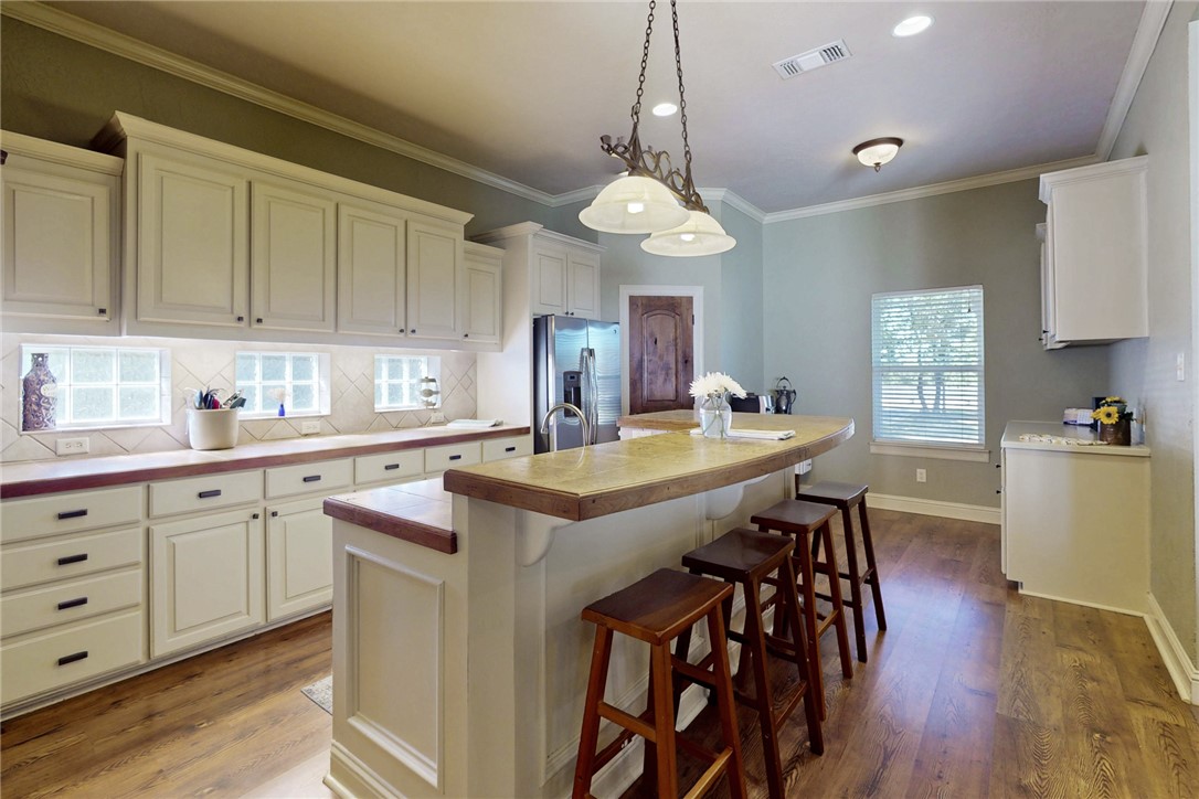 4008 Austins Estates Drive Property Photo 10